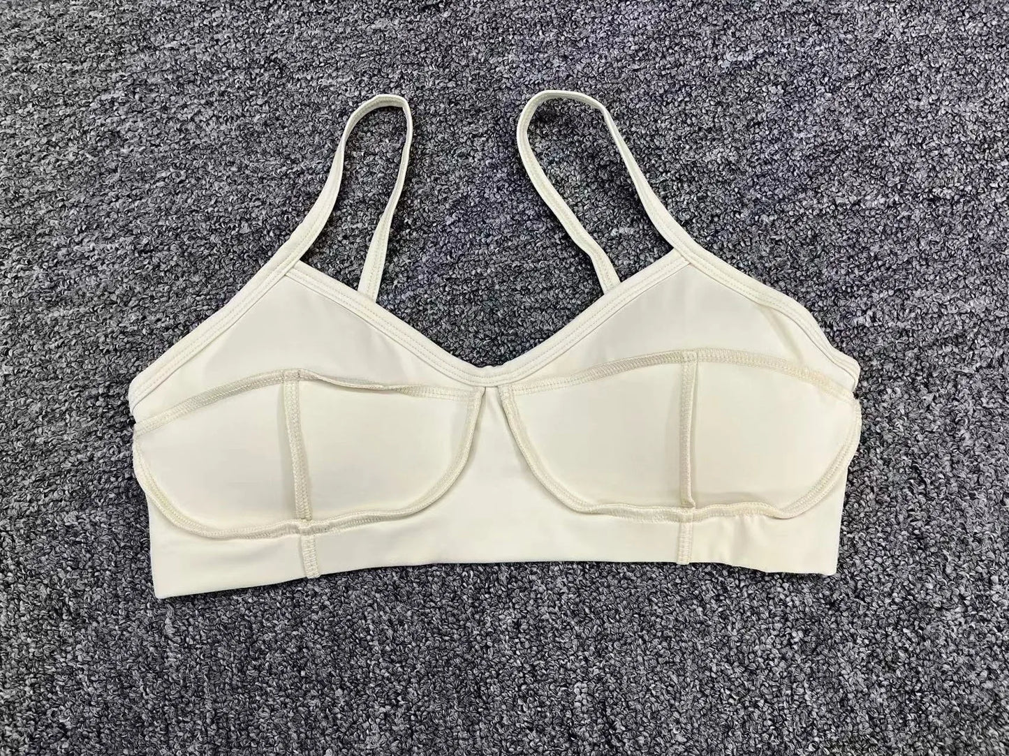 Women Fitmness Backless Gym Running Push Up Yoga Sports Tops Breathable Wrapped Yoga Sports Bras Padded Underwear Female