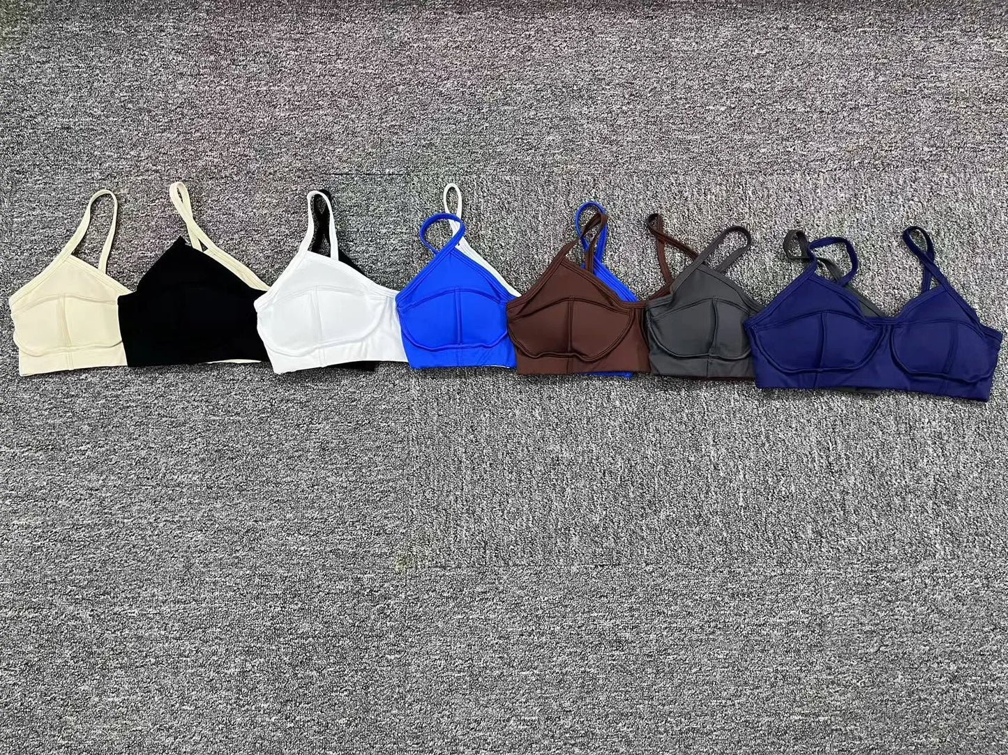 Women Fitmness Backless Gym Running Push Up Yoga Sports Tops Breathable Wrapped Yoga Sports Bras Padded Underwear Female