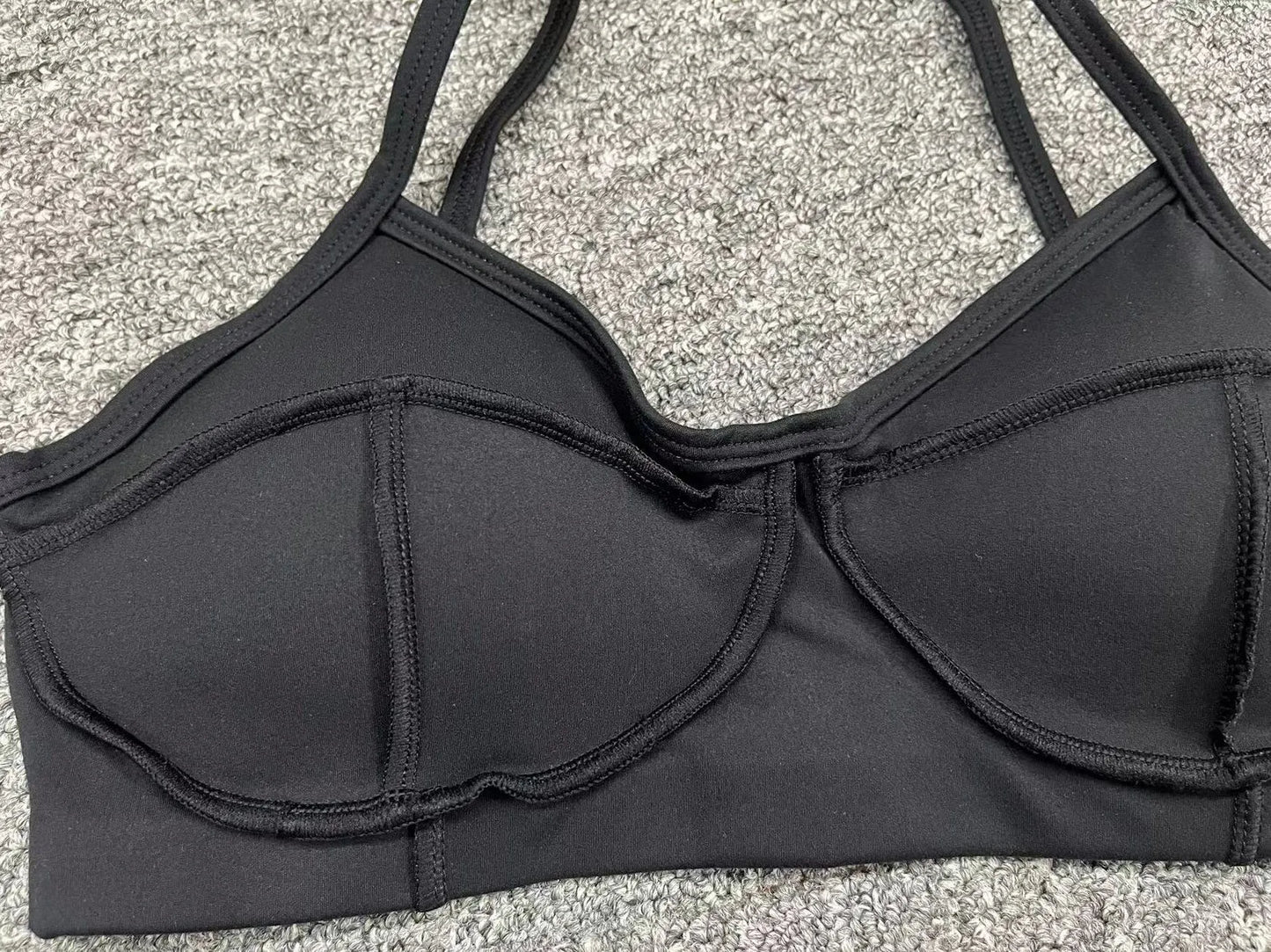 Women Fitmness Backless Gym Running Push Up Yoga Sports Tops Breathable Wrapped Yoga Sports Bras Padded Underwear Female