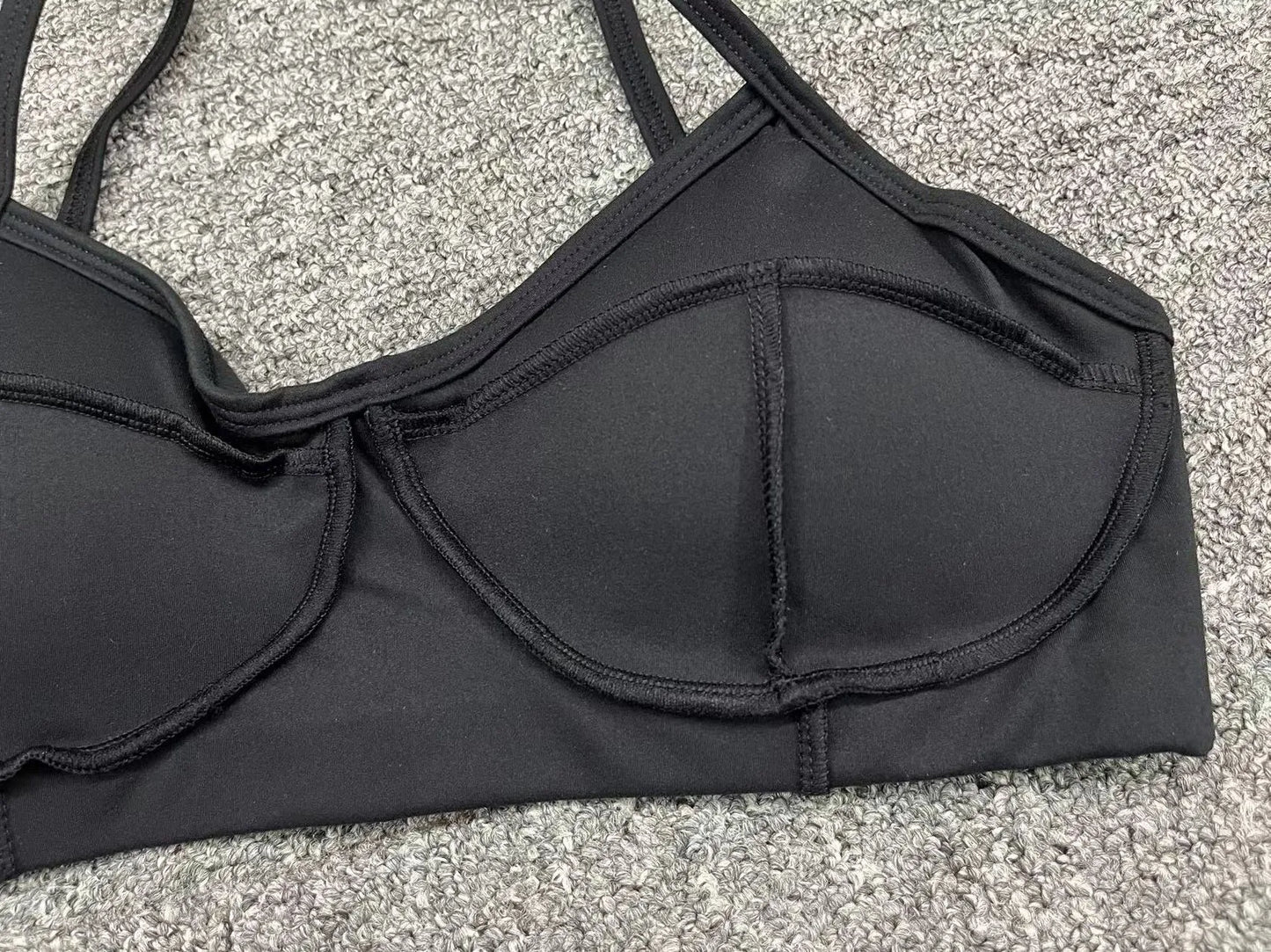 Women Fitmness Backless Gym Running Push Up Yoga Sports Tops Breathable Wrapped Yoga Sports Bras Padded Underwear Female