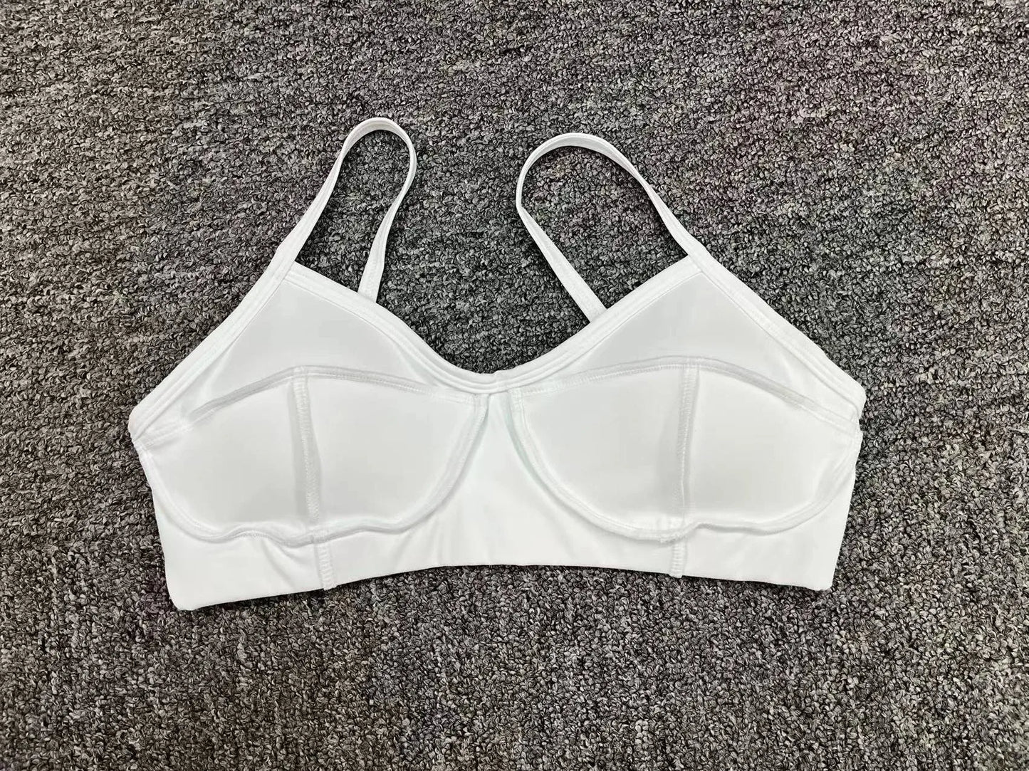 Women Fitmness Backless Gym Running Push Up Yoga Sports Tops Breathable Wrapped Yoga Sports Bras Padded Underwear Female